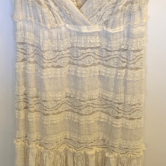 Willow and Clay Lace Maxi Still in great condition ♥️ - Picture 2 of 3